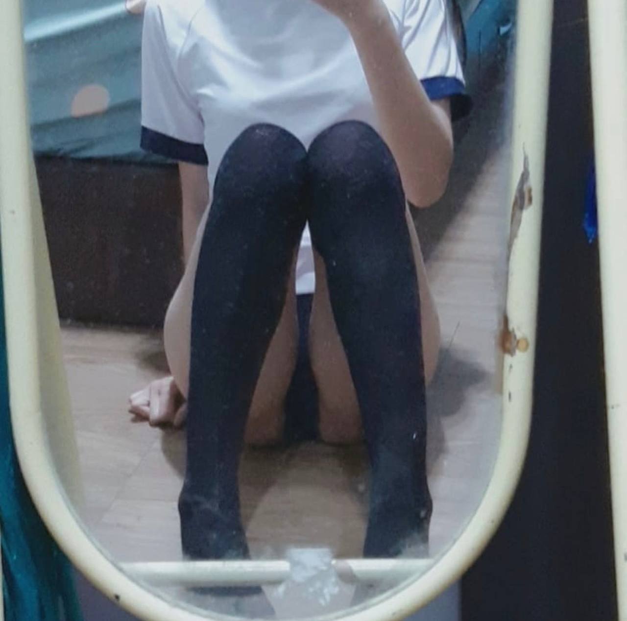 gạ em ngiu mới lớn djt , kh dắm  bắn vào trong 😆