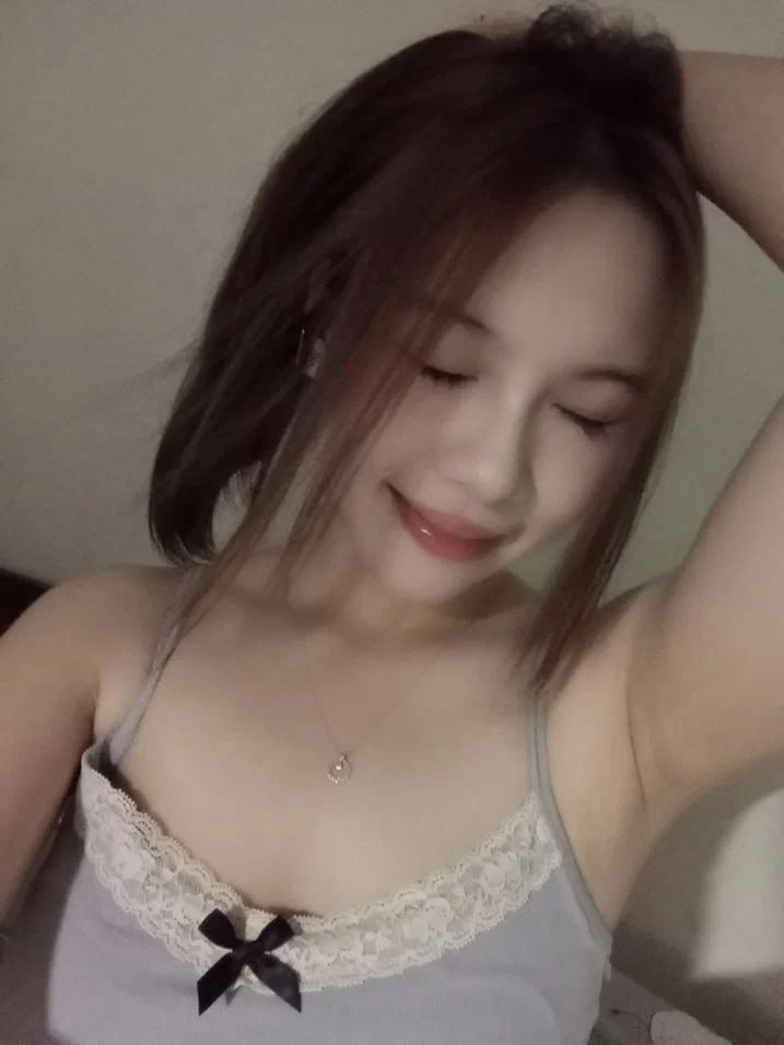 Nguyện dùng lồn cho sếp địt để chồng thăng tiến