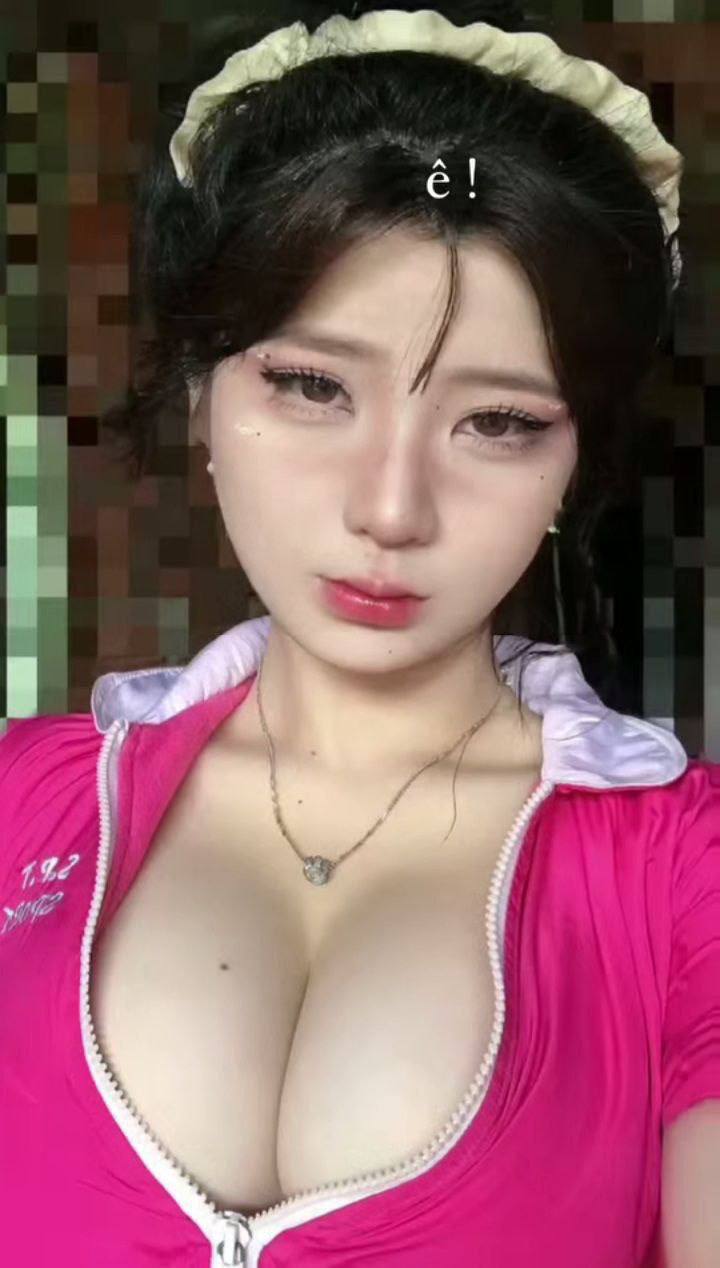 Cô giáo bộ môn sinh học nghiện mút cu